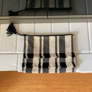 Black and White Fringe Clutch 👛